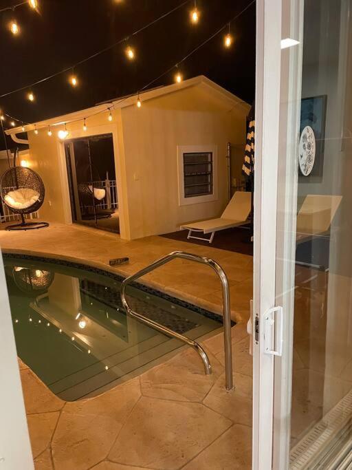 House W/ Heated Pool In Naples 5 Min To Beach Екстер'єр фото